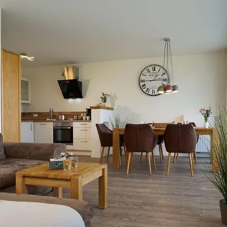 Haus-duenengras-im-duenenpark-ii-wohnung-4-moin-moin アパート ハイリゲンハーフェン